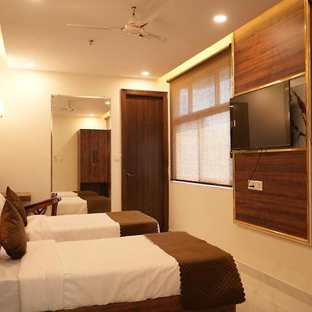 Hotel Golden Palace Lucknow Dış mekan fotoğraf